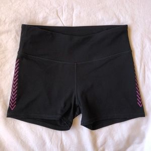 Fabletics black Lycra shorts sz XS